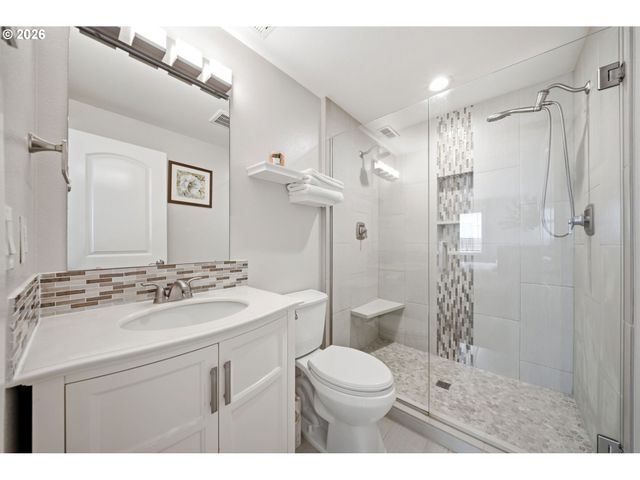 16409 Ne 79TH St, Vancouver, WA 98682