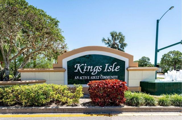 562 NW Lambrusco Drive, Port St. Lucie, Port St Lucie, FL 34986