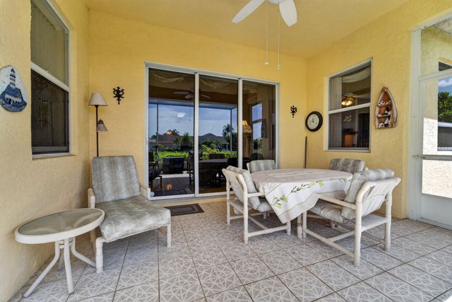 562 NW Lambrusco Drive, Port St. Lucie, Port St Lucie, FL 34986