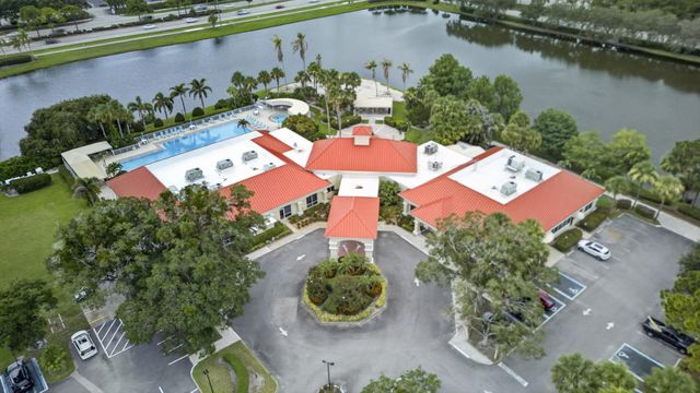 562 NW Lambrusco Drive, Port St. Lucie, Port St Lucie, FL 34986