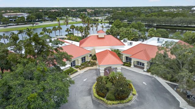 562 NW Lambrusco Drive, Port St. Lucie, Port St Lucie, FL 34986