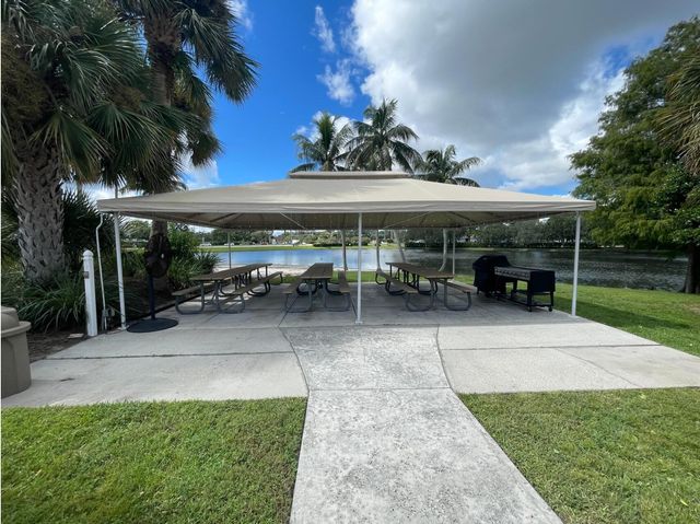 562 NW Lambrusco Drive, Port St. Lucie, Port St Lucie, FL 34986