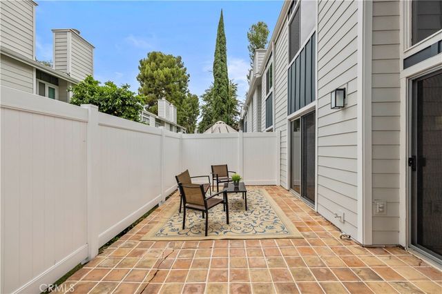 18150 Andrea Circle S 1, Northridge, CA 91325