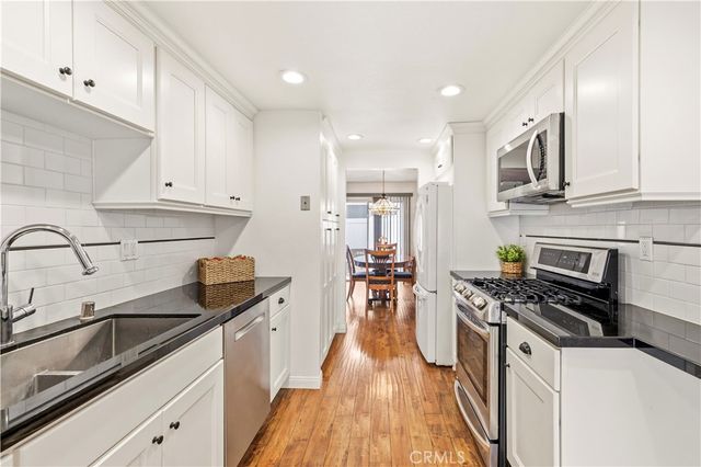 18150 Andrea Circle S 1, Northridge, CA 91325