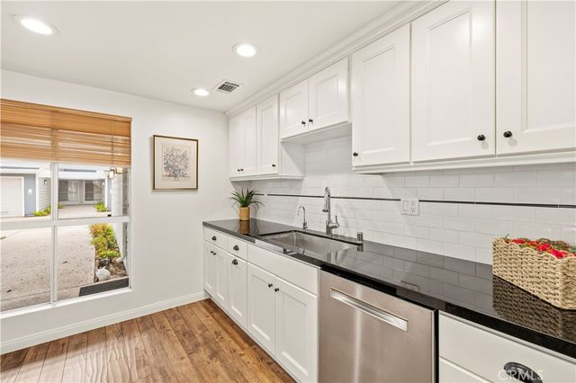 18150 Andrea Circle S 1, Northridge, CA 91325