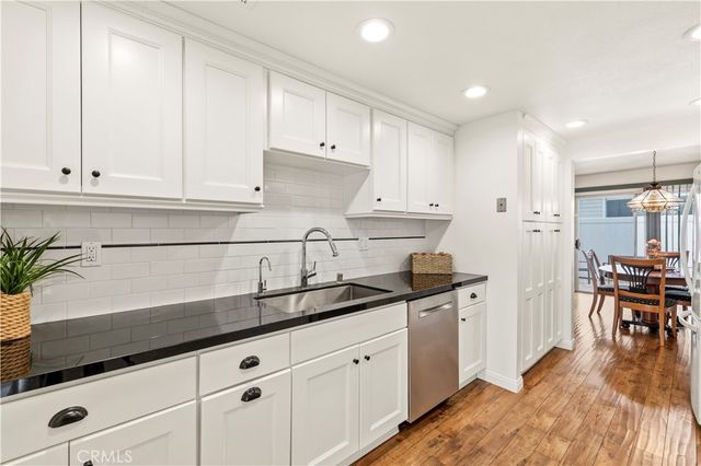 18150 Andrea Circle S 1, Northridge, CA 91325