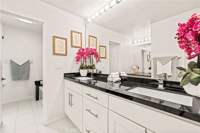 18150 Andrea Circle S 1, Northridge, CA 91325