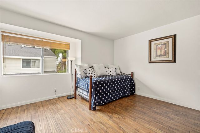 18150 Andrea Circle S 1, Northridge, CA 91325