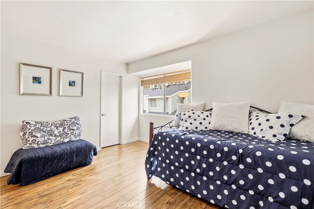 18150 Andrea Circle S 1, Northridge, CA 91325