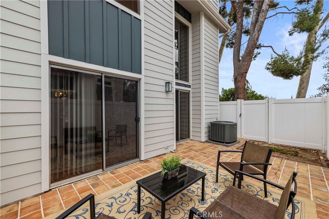 18150 Andrea Circle S 1, Northridge, CA 91325