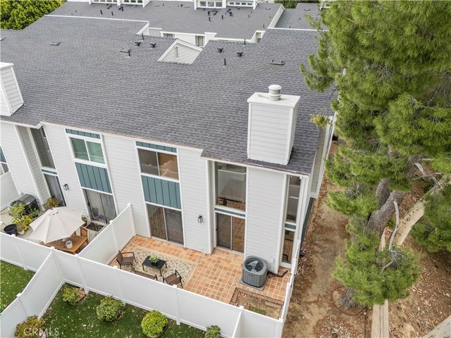 18150 Andrea Circle S 1, Northridge, CA 91325