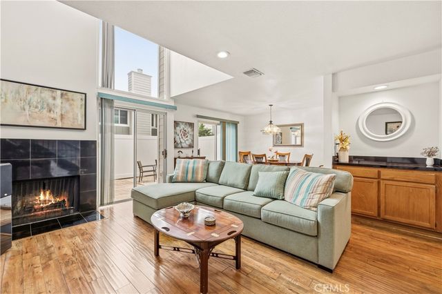 18150 Andrea Circle S 1, Northridge, CA 91325