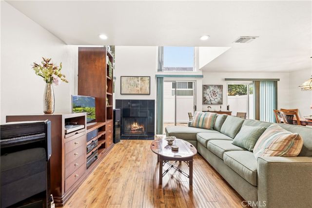 18150 Andrea Circle S 1, Northridge, CA 91325