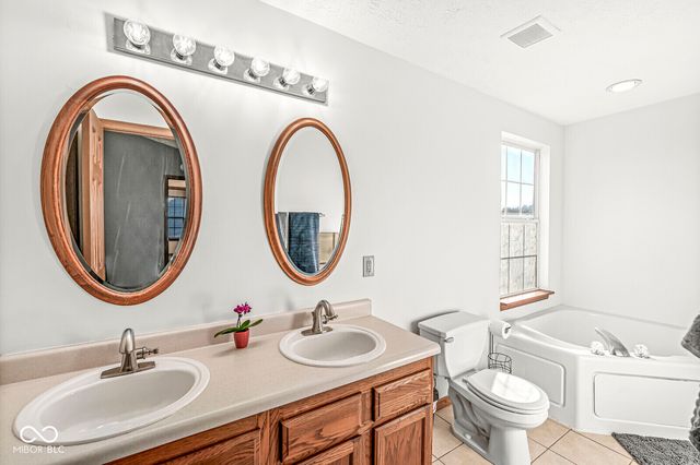 564 Zephyr Way, Westfield, IN 46074