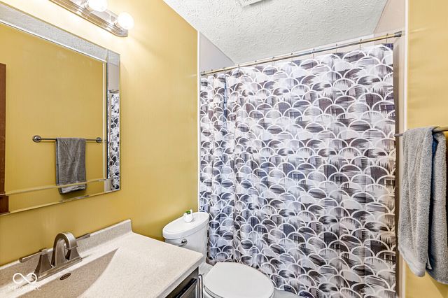 564 Zephyr Way, Westfield, IN 46074