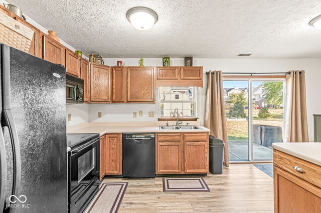 564 Zephyr Way, Westfield, IN 46074