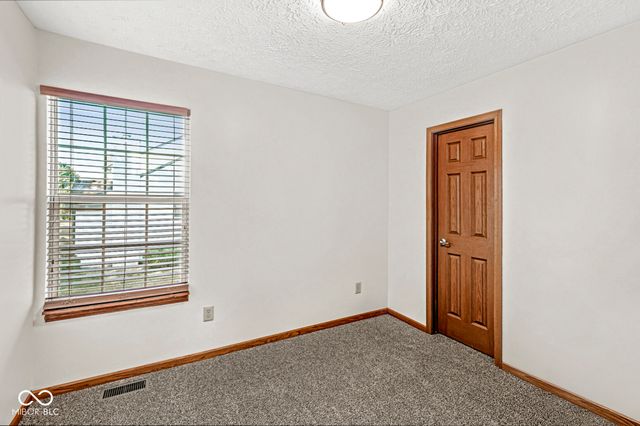564 Zephyr Way, Westfield, IN 46074