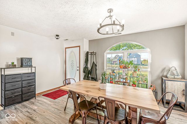564 Zephyr Way, Westfield, IN 46074