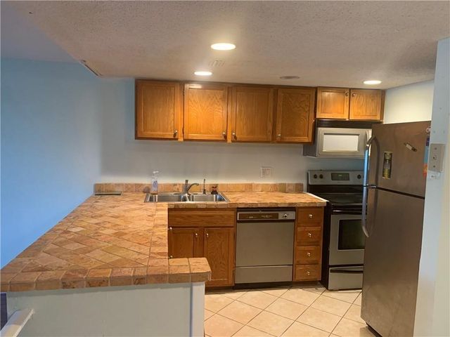 3710 Inverrary Dr 2u, Lauderhill, FL 33319