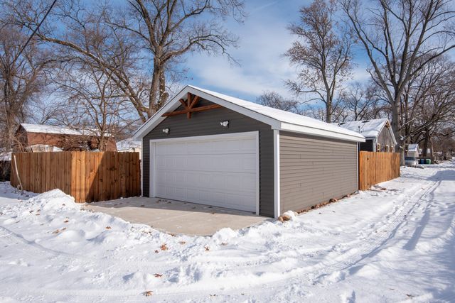 2770 Henry Street, Lake Station, IN 46405