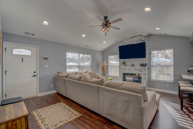 2770 Henry Street, Lake Station, IN 46405