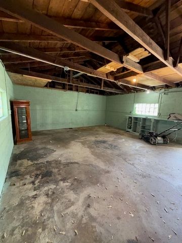 17745 Burnham Avenue, Lansing, IL 60438