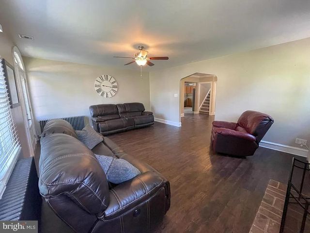 2249 W WALNUT ST, Colmar, PA 18915