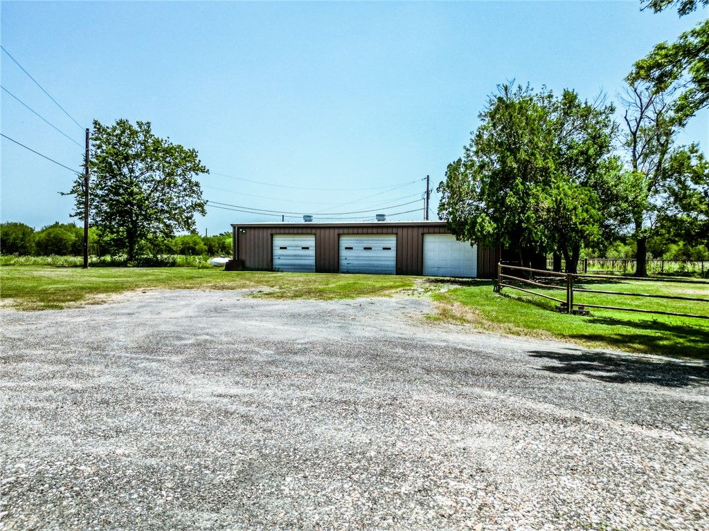 12224 Jinkins Road E, North Zulch, TX 77872 — exterior
