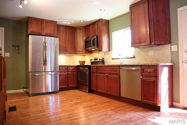 672 Towerwood Drive, Ballwin, MO 63021