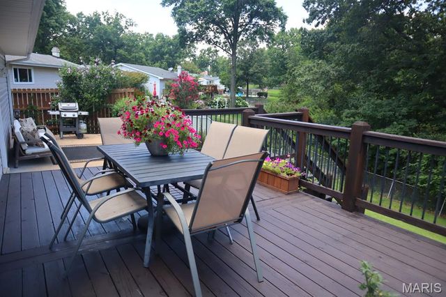 672 Towerwood Drive, Ballwin, MO 63021