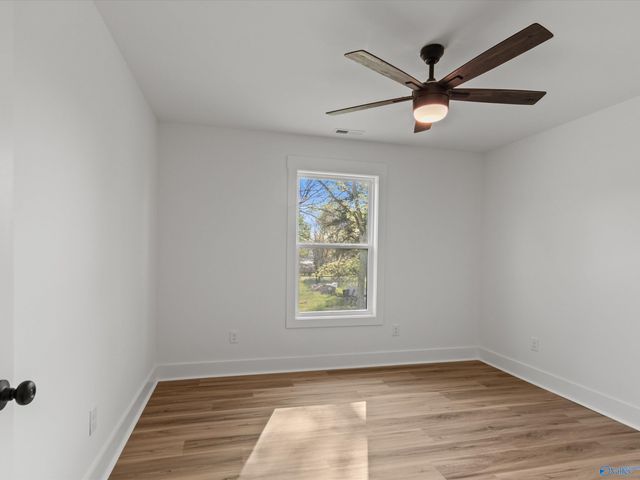 56 Nixon Drive, Guntersville, AL 35976