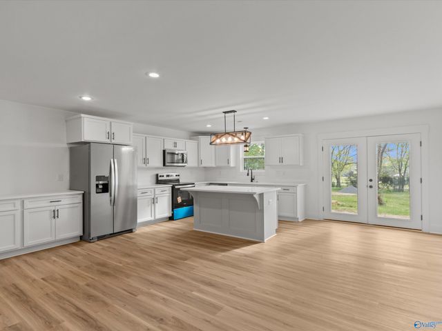 56 Nixon Drive, Guntersville, AL 35976