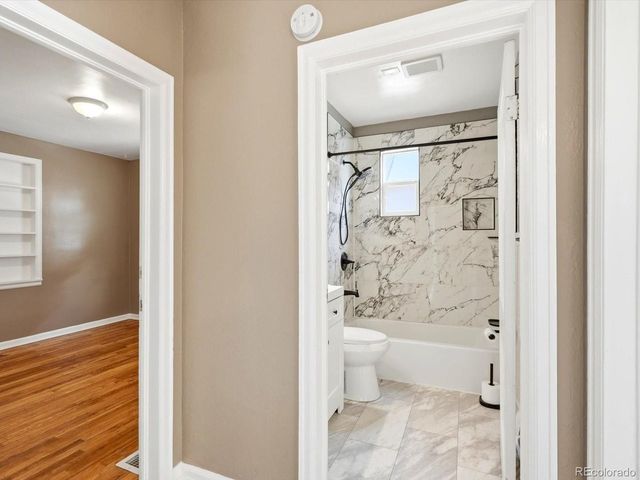 1685 Clinton St, Aurora, CO 80010