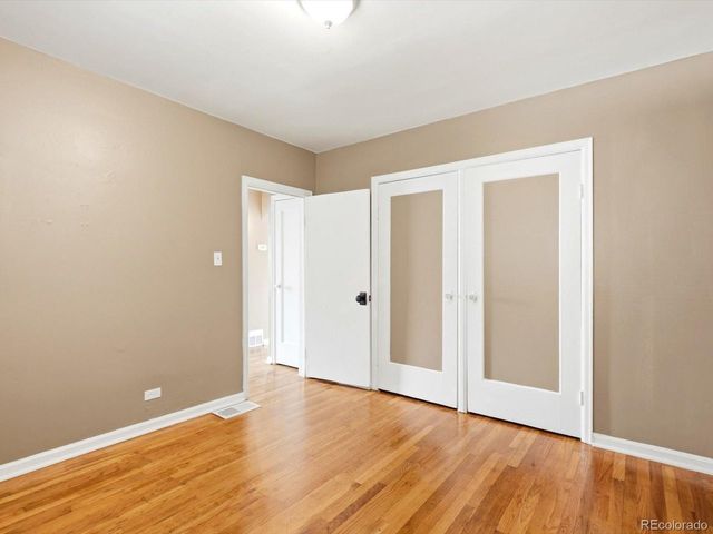 1685 Clinton St, Aurora, CO 80010