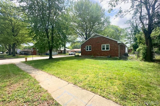 1542 Lindell Boulevard, Granite City, IL 62040