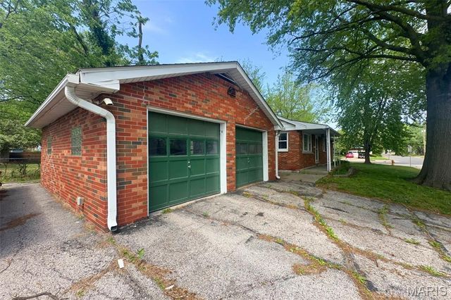 1542 Lindell Boulevard, Granite City, IL 62040