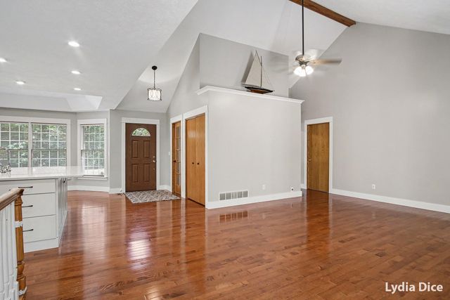 4282 Knapp Valley Court Ne, Grand Rapids Twp, MI 49525