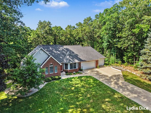 4282 Knapp Valley Court Ne, Grand Rapids Twp, MI 49525
