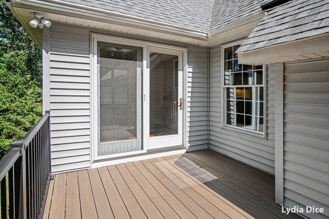 4282 Knapp Valley Court Ne, Grand Rapids Twp, MI 49525