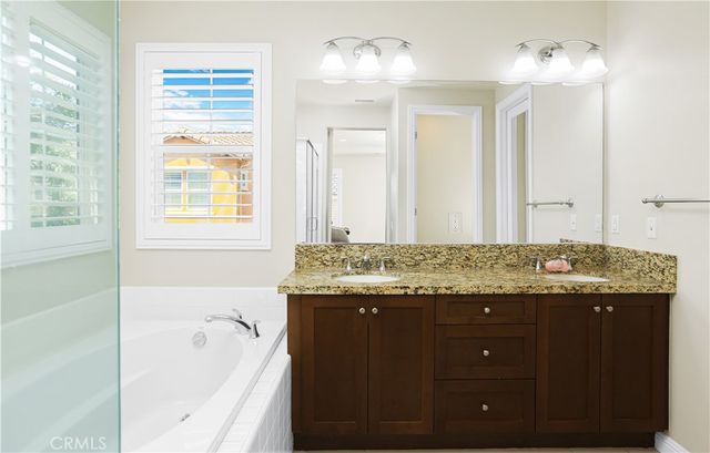 30 Wild Rose, Lake Forest, CA 92630