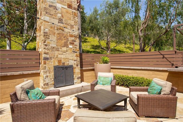 30 Wild Rose, Lake Forest, CA 92630