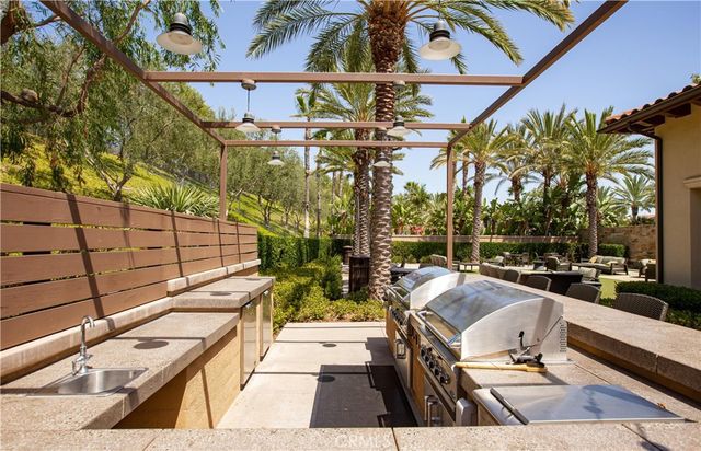30 Wild Rose, Lake Forest, CA 92630