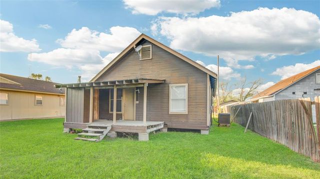 226 E Alabama Street, Brazoria, TX 77422