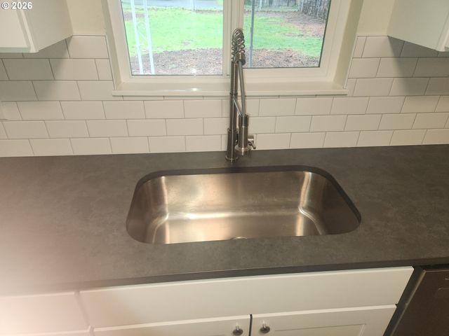 3525 Se 141ST Ave, Portland, OR 97236