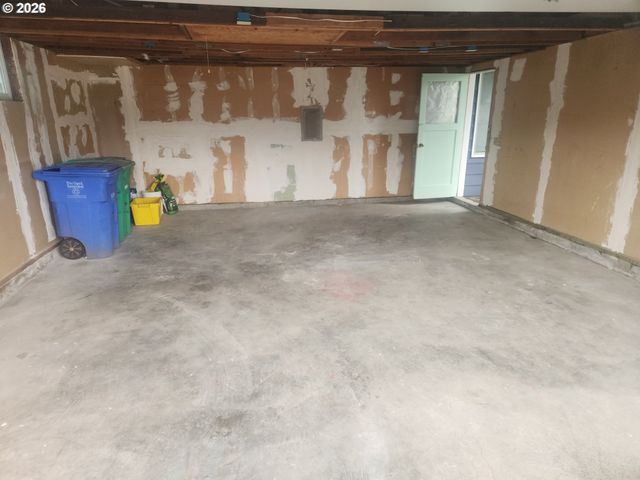 3525 Se 141ST Ave, Portland, OR 97236