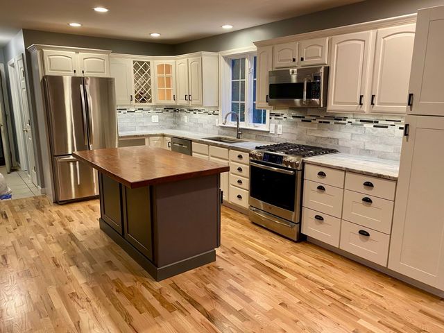 7 Hemlock Hollow, Belchertown, MA 01007
