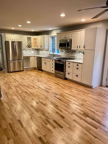 7 Hemlock Hollow, Belchertown, MA 01007