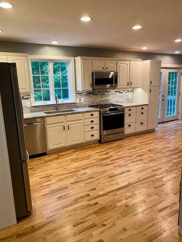 7 Hemlock Hollow, Belchertown, MA 01007