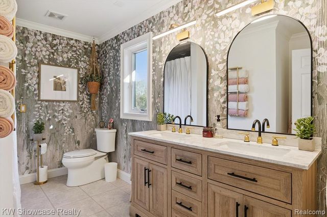 9109 N Territorial Road, Plymouth, MI 48170