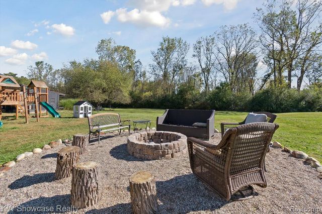 9109 N Territorial Road, Plymouth, MI 48170